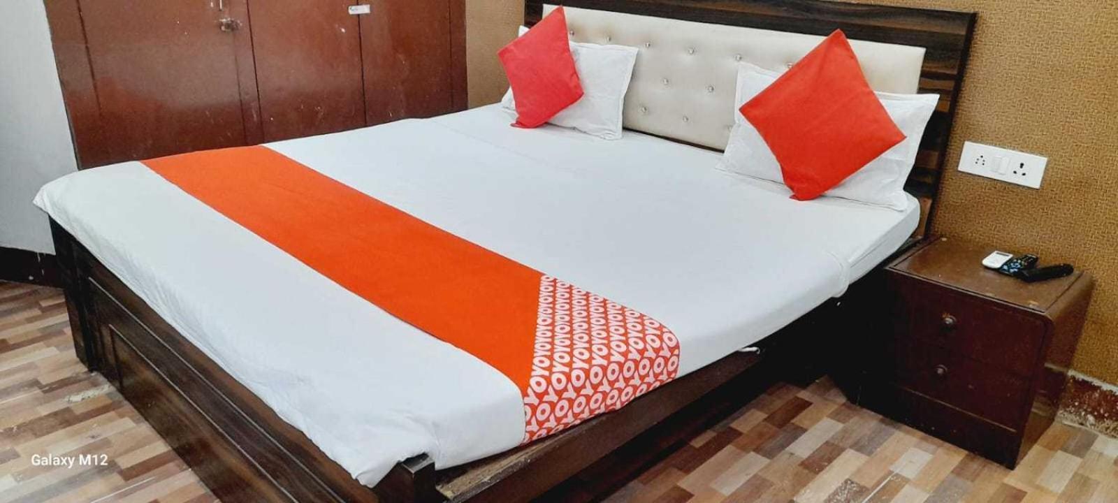 Hotel O Prayag Villa Allāhābād Junction Zewnętrze zdjęcie